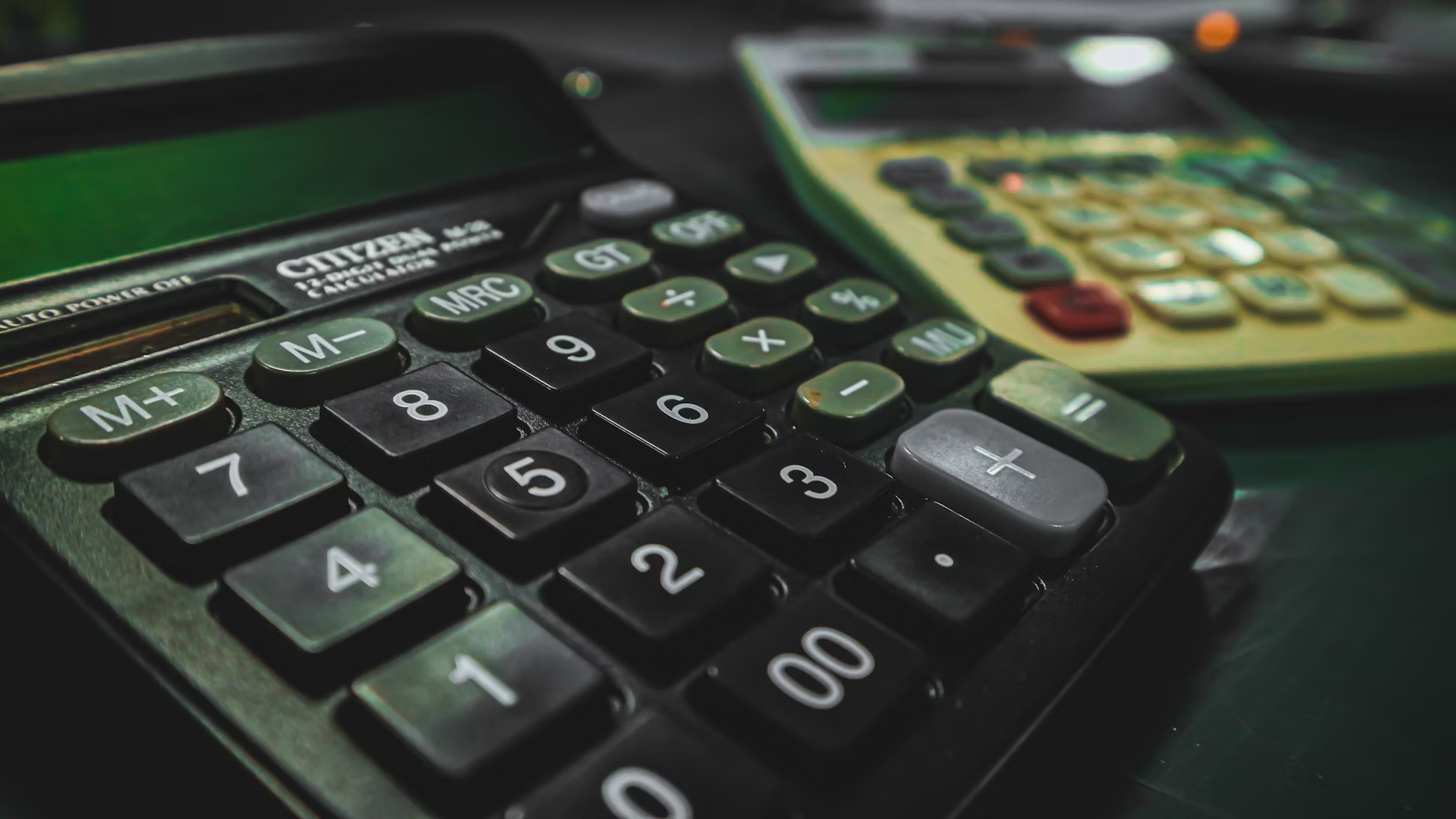 Crunching the Numbers: Why Your Business Needs Smart Financial Calculator Software